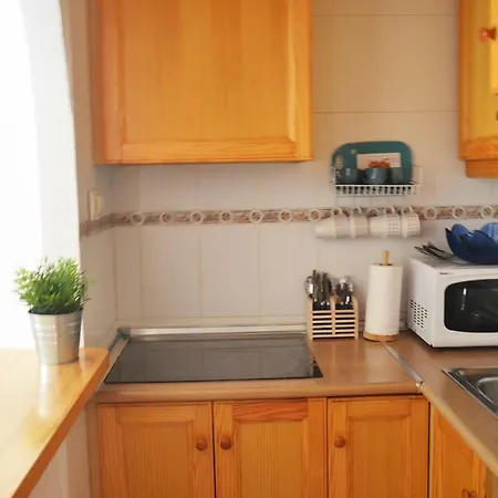 شقة Pretty With Swimming Pool تورّيفيِخا