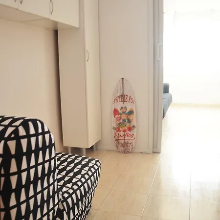 Pretty With Swimming Pool *